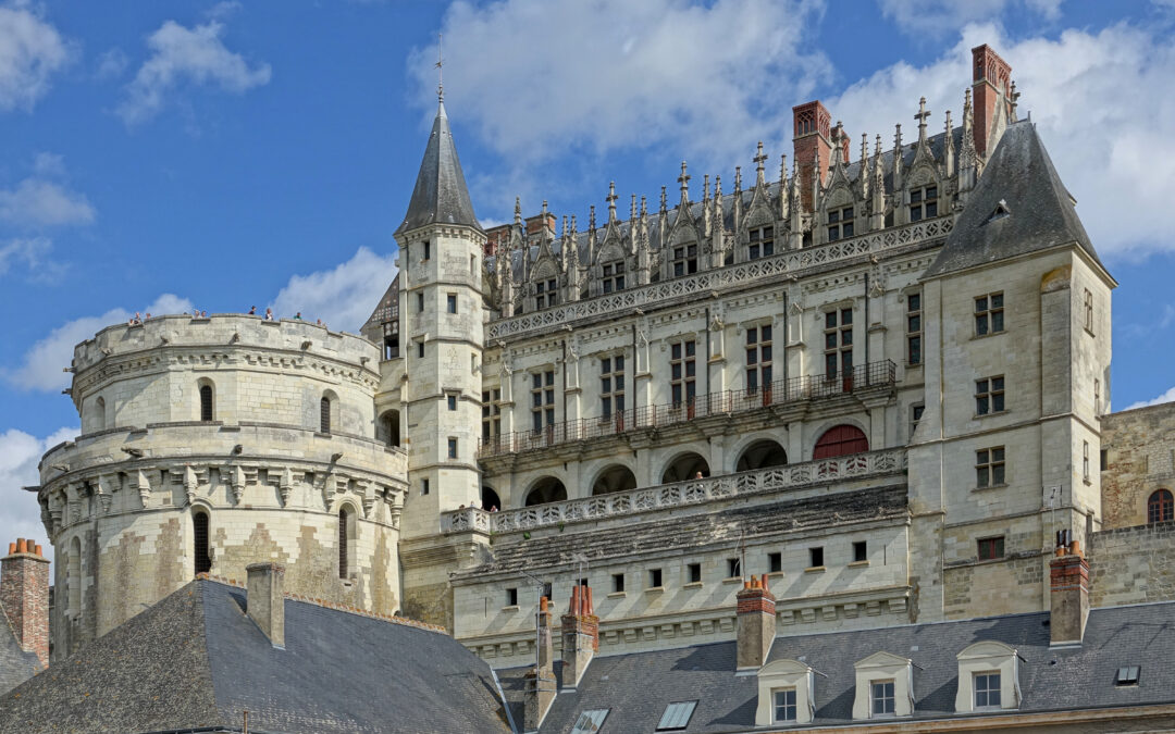 Visiter le Château d&rsquo;Amboise depuis Tours : le guide complet 2026